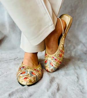 Golden Heritage Embroidered Jutti – Women’s Traditional Footwear